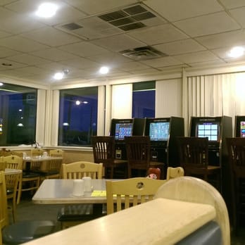 Athens Family Restaurant 25 Photos 37 Reviews Greek 5547 N Photo Of Athens Family Restaurant Milwaukee Wi United States