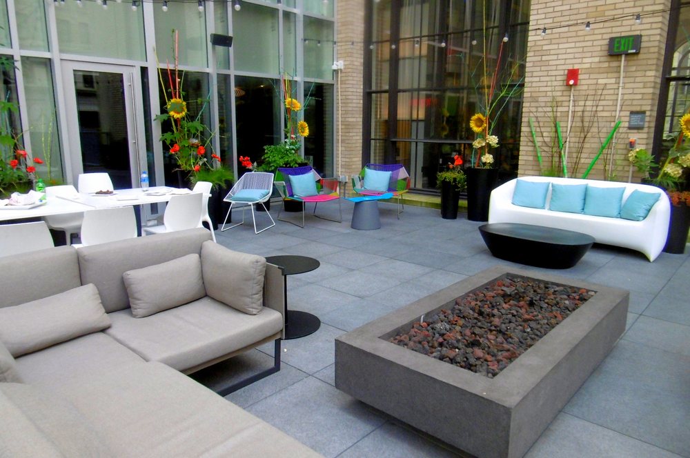 Great Spot To Chill With Friends And A Fire Pit For Cooler Photo Of W Xyz Bar Philadelphia Pa United States Great Spot To