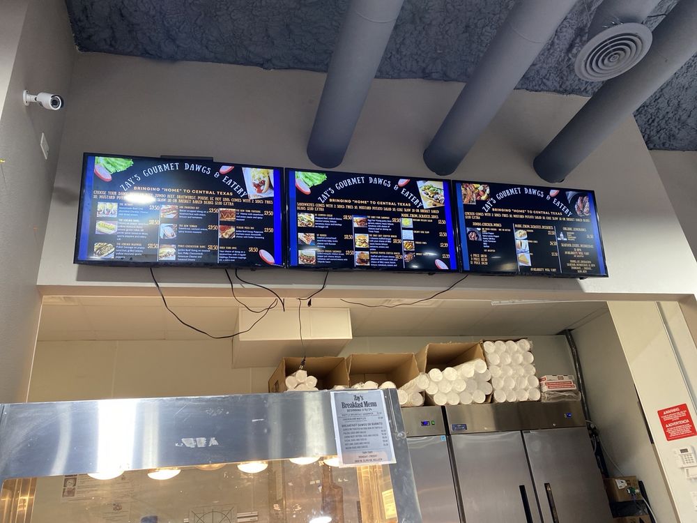 Zay’s Gourmet Dawgs and Eatery