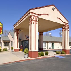 Super 8 By Wyndham Childress Hotels 411 Ave F Ne Tx Photo Of Super 8 By Wyndham Childress Tx United States