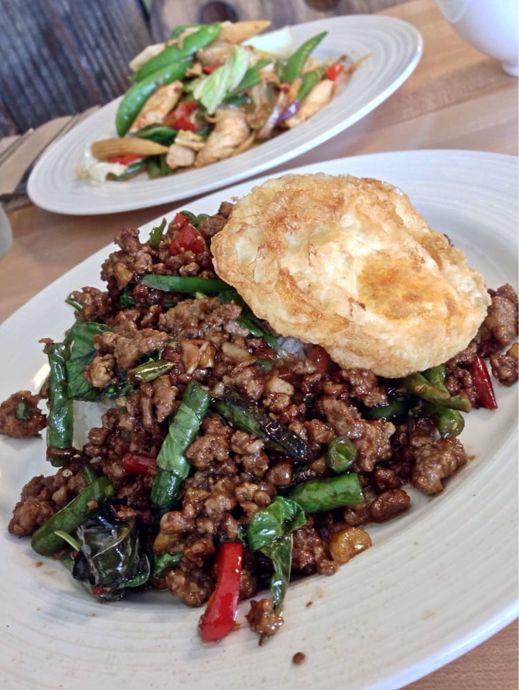 Tin Thai Kitchen Dress Code