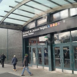 Q33 Bus to LaGuardia Airport - 18 Reviews - Public Transportation