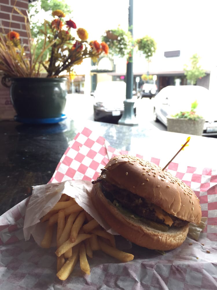 Z’s Burgers CLOSED 11 Photos & 41 Reviews Burgers 2811 Colby