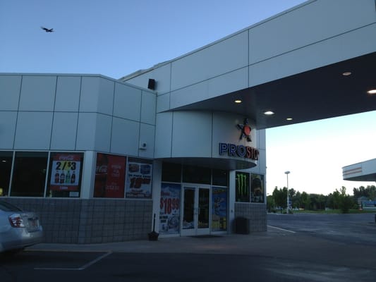 Larry H's Gas Station