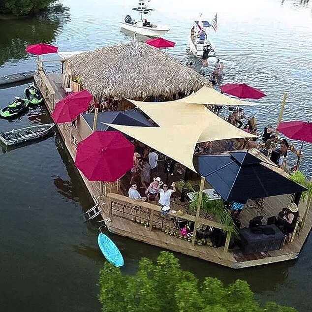 Tiki Bay Island Tiki Bars 13300 Gandy Blvd N, Gateway, Saint