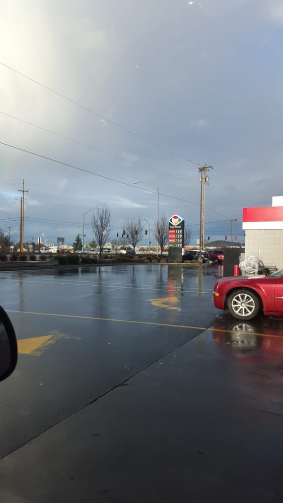 Fred Meyer Grocery 2424 Crater Lake Hwy, Medford, OR Phone Number