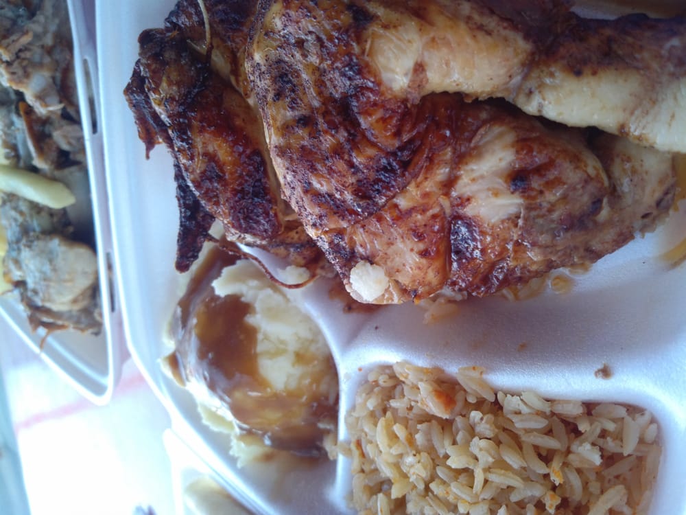 Rob’s Chicken ‘n Ribs Barbeque 2930 N Las Vegas Blvd, North Las