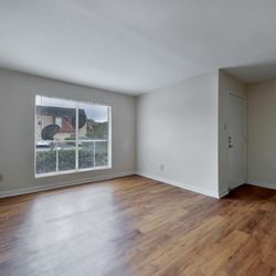 Bankside Village Apartments Contact Agent 6425 Photo Of Bankside Village Apartments Houston Tx United States Living Area