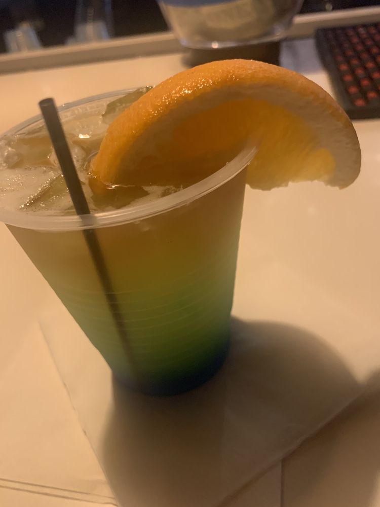 Terminal 8 Bar Lounge