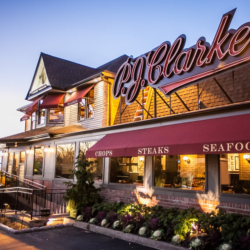 P.J. Clarke’s Woodbury CLOSED 80 Photos & 94 Reviews American