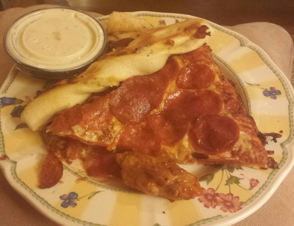 Post Tough Mudder Carbs Pepperoni Garlic Twist And Chicken Photo Of Round Table Truckee Ca United States Post Tough Mudder