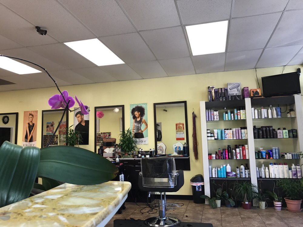 Mong Salon and Spa Hair Salons 1843 NW Vivion Rd, Riverside, MO