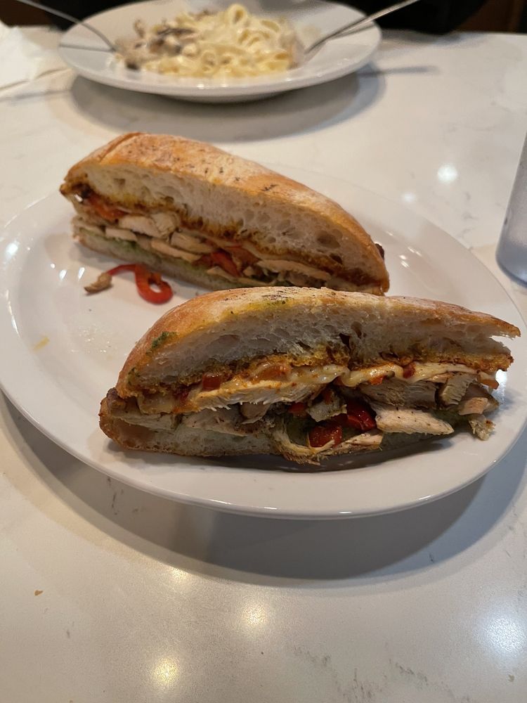 Pasqualino's Italian Eatery