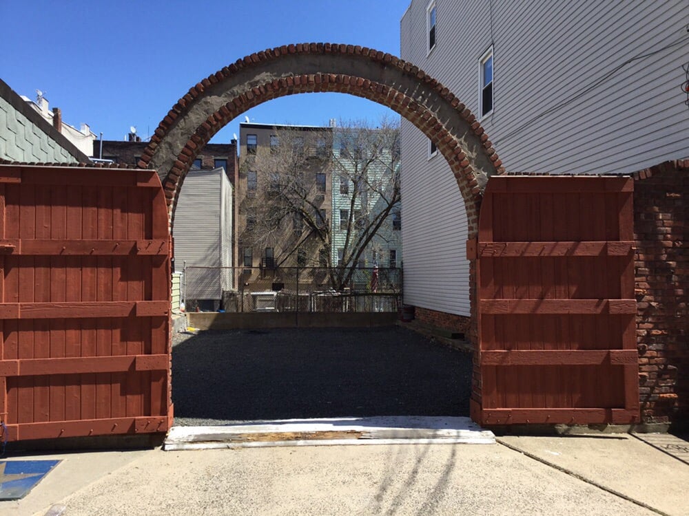 Franks Sinatra’s Birthplace Landmarks & Historical Buildings 415