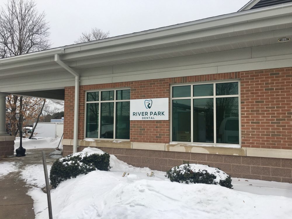 image of business River Park Dental