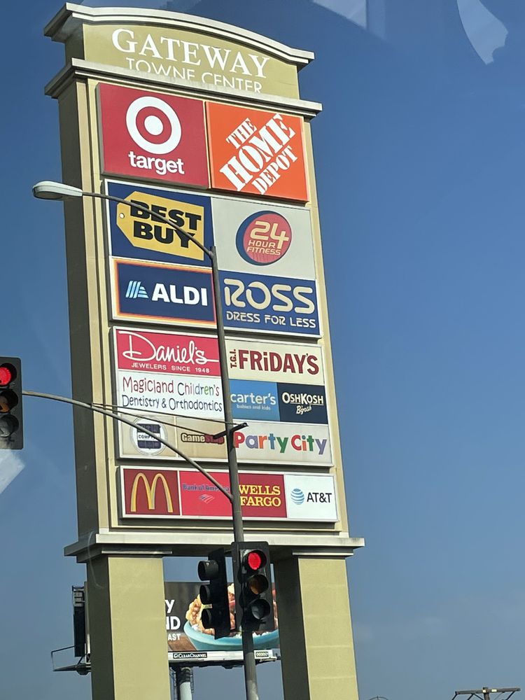 Gateway Towne Center