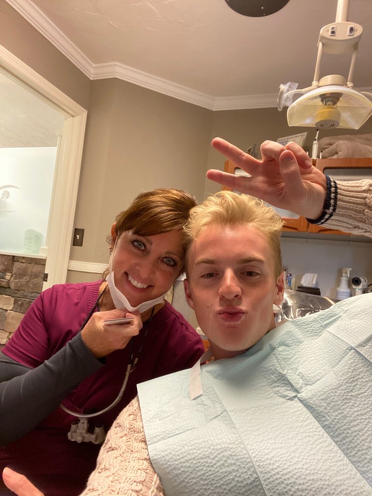 image of business Carolina Dental Studio