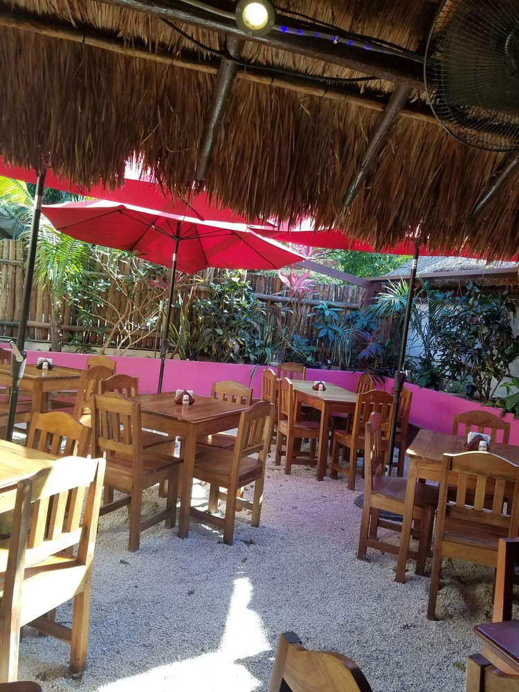 La Querida 18 Photos & 10 Reviews Pizza Calle Centauro Sur 249