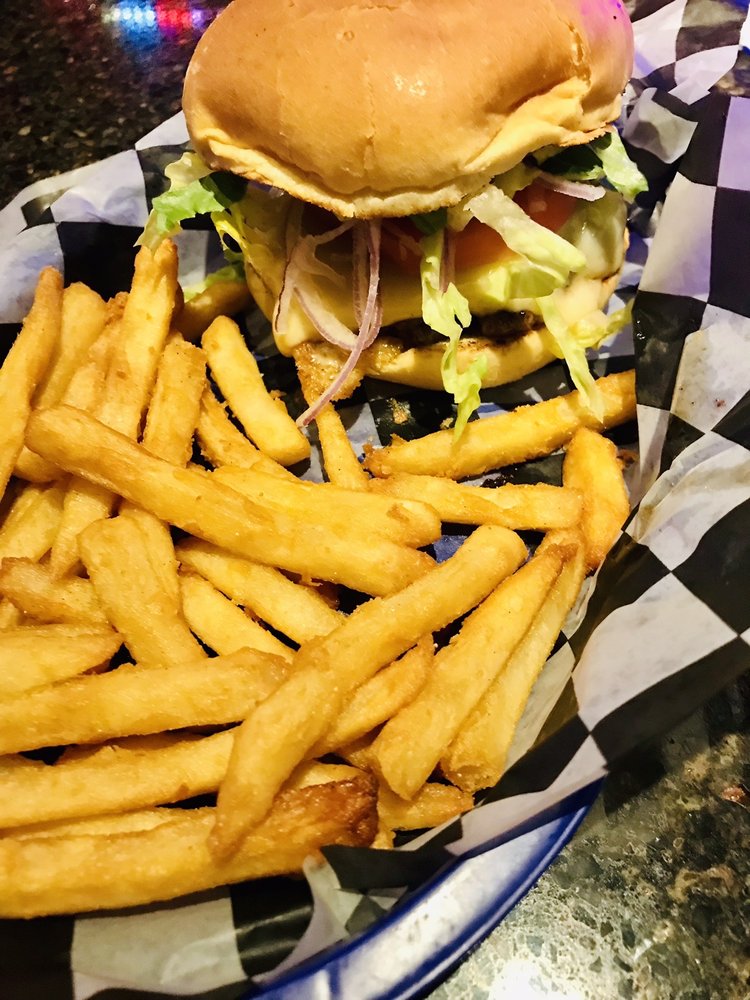Mj's Tavern