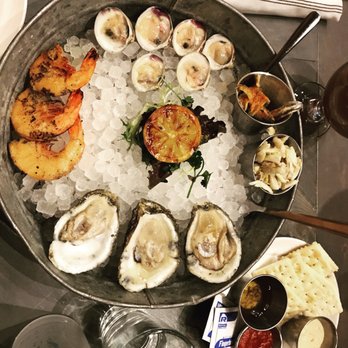The Walrus Oyster & Ale House - 756 Photos & 691 Reviews - Seafood