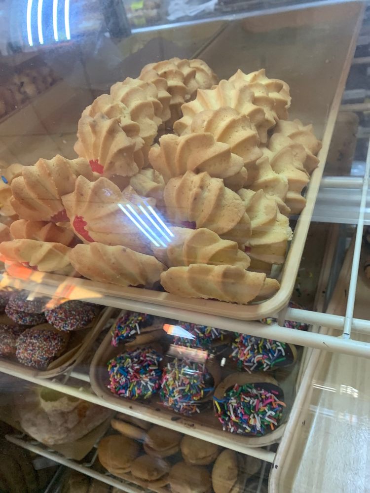 Amigon's Bakery