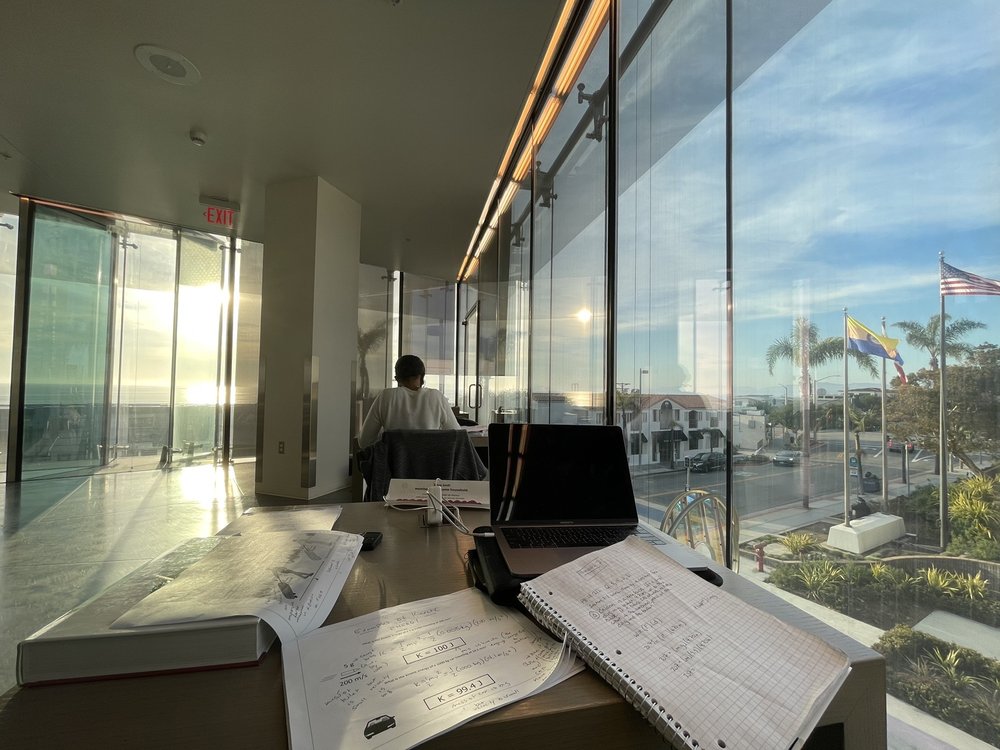 LA County Library - Manhattan Beach Library