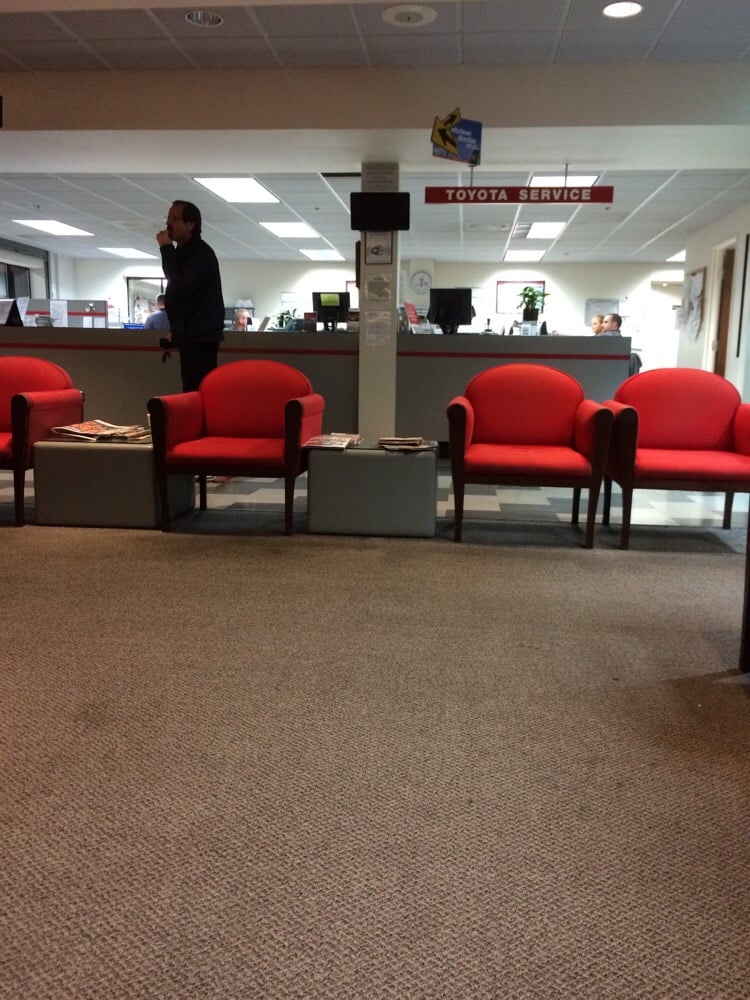 Freeman Toyota 18 Photos & 179 Reviews Body Shops 2875 Corby Ave