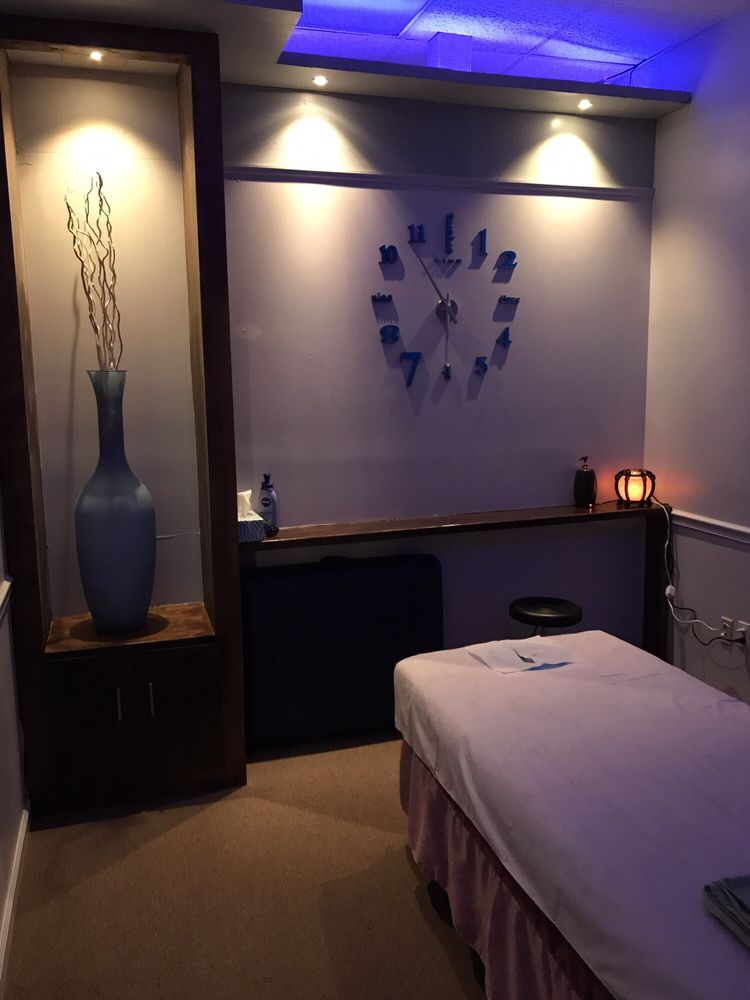 Sunshine Massage Massage Therapy 171 W Lowry Ln, Lexington, KY