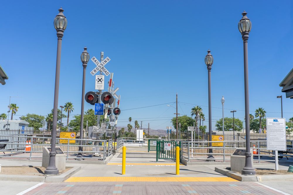 Perris Downtown Metrolink Station Train Stations 121 South C