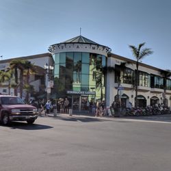 Starbucks 92 Photos 107 Reviews Coffee Tea 221 Main Street Photo Of Starbucks Huntington Beach Ca United States Huge Entrance For A