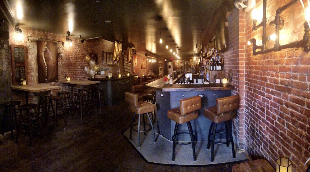 Hold Fast Kitchen & Spirits