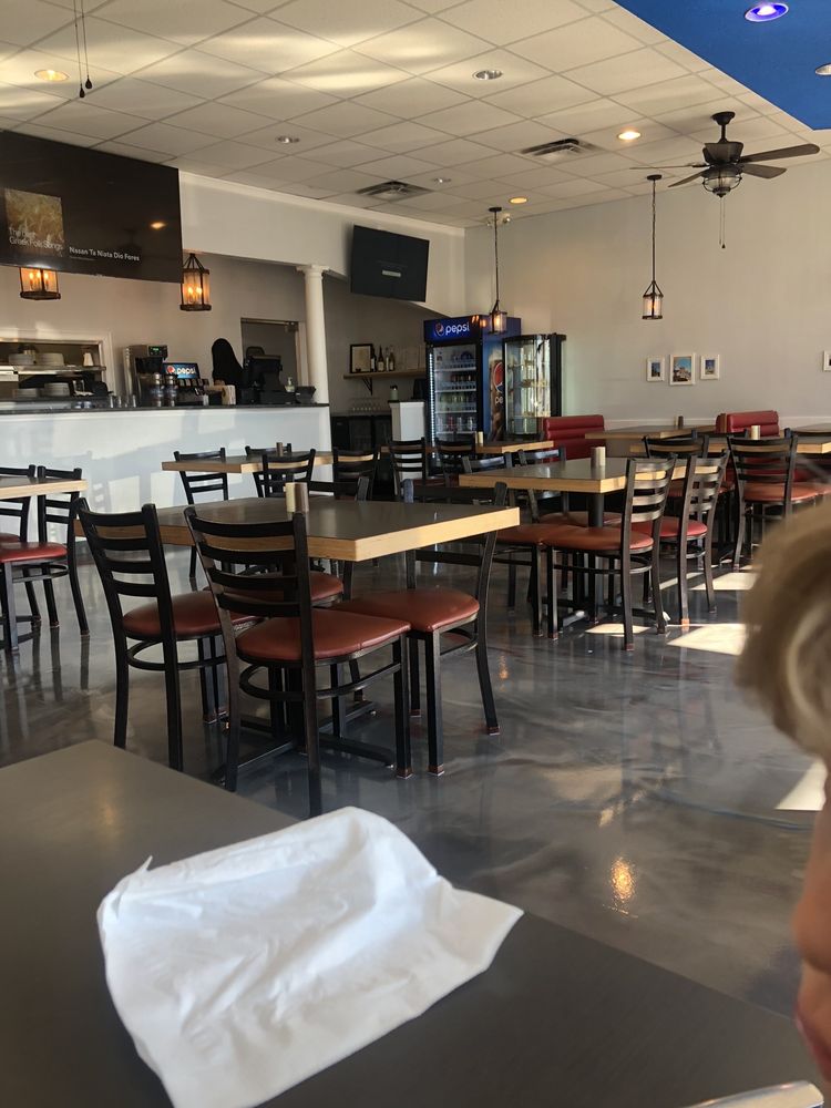 Yianni’s Neighborhood Pizzeria