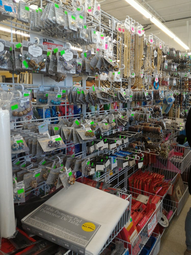 Fabricland 16 Reviews Fabric Stores 5357 Gateway Boulevard NW