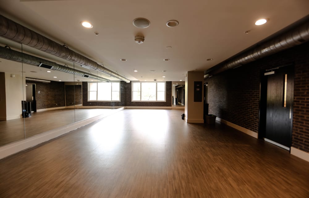 hot yoga room - Yelp
