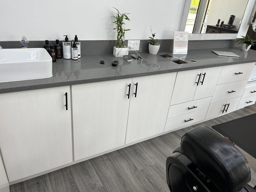 image of business K&L Custom Cabinets