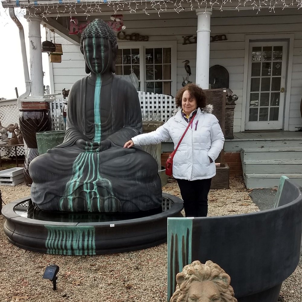 White House Fountains Statuary & Planters