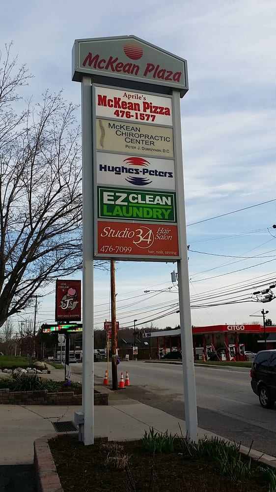 Meeker's Main Street Pizza