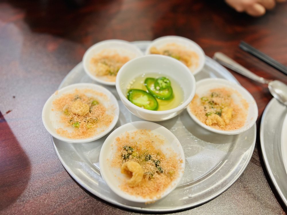 Huynh Dining