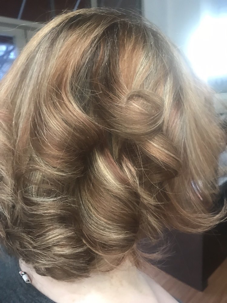 Westlee Hair Salon