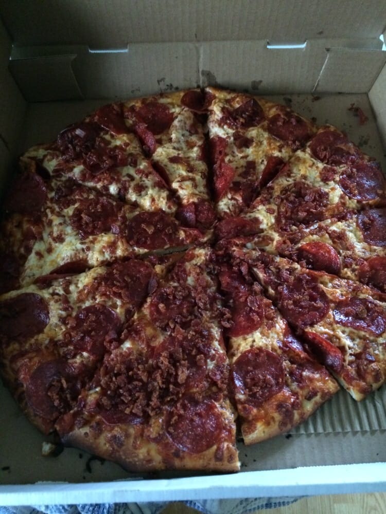 Stackhouse Pizza Sub and Poutinere Pizza 3146 Laura Dr, Sudbury, ON