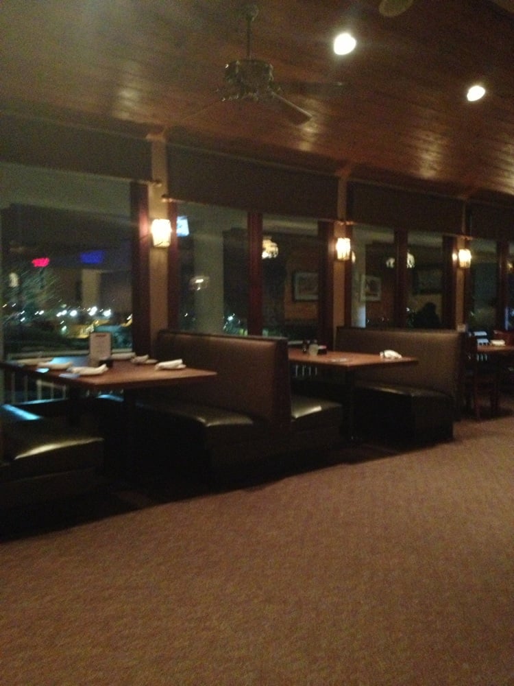 Damon’s the Place For Ribs CLOSED Barbeque 1640 Pkwy, Sevierville