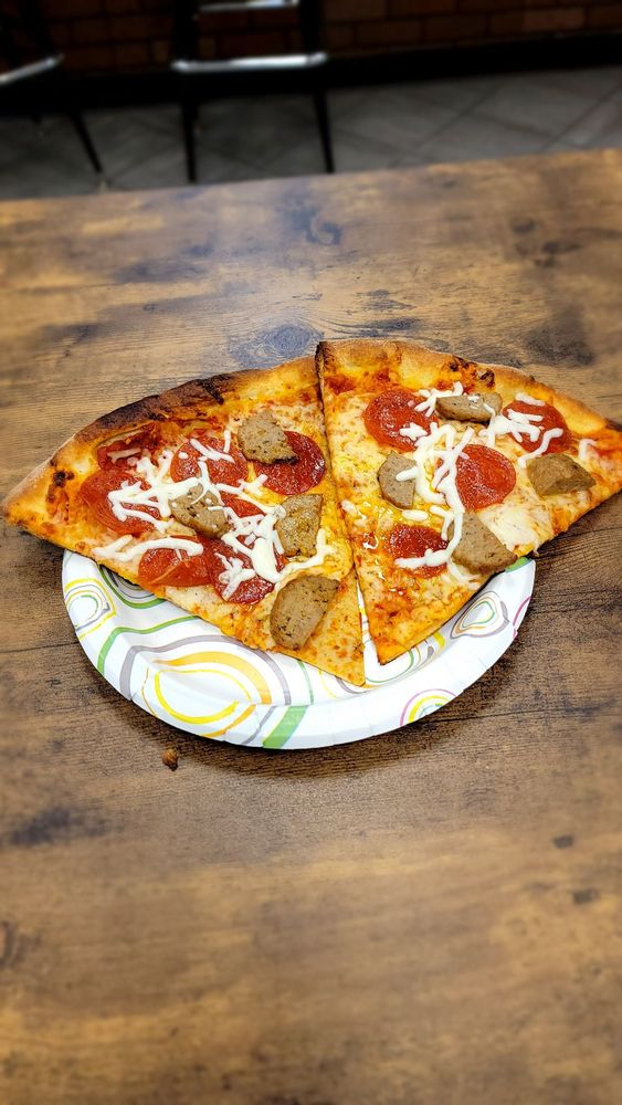 Cucinellas Pizza