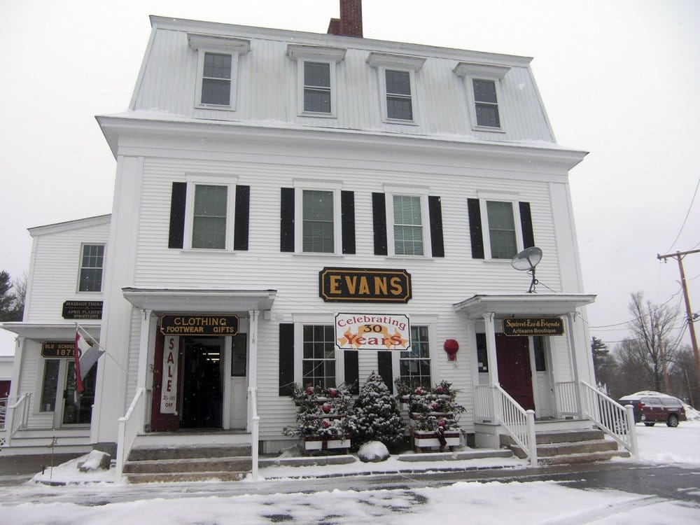 Evans On the Common 12 Reviews Shoe Stores 18 Highland St