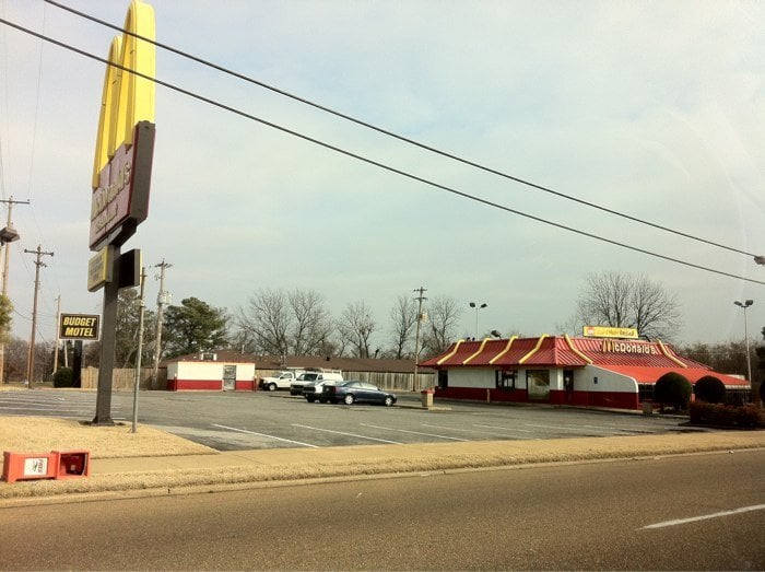 McDonald’s CLOSED Fast Food 2850 Lamar Ave, Bethel Grove, Memphis