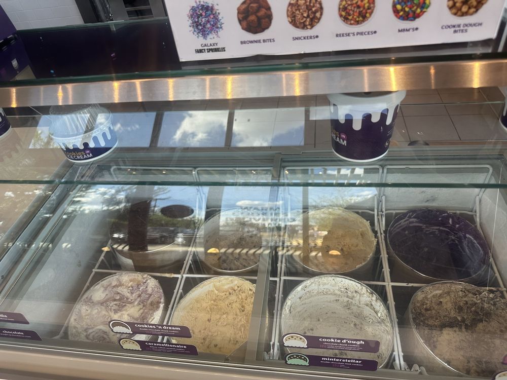 Insomnia Cookies