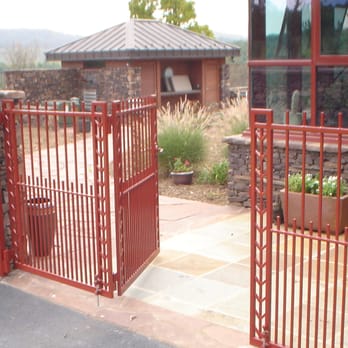 Frank Lloyd Wright Inspired Design For This Iron Garden Gate Frank Lloyd Wright Inspired Design For This Iron Garden Gate