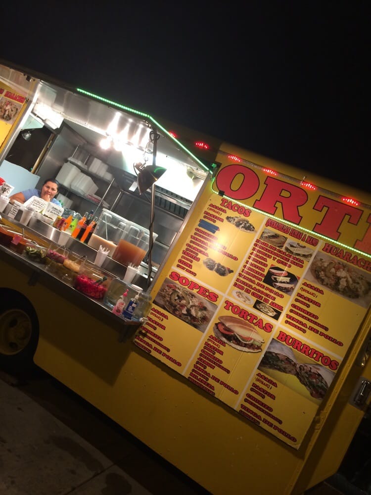 Tacos Ortiz Food Trucks 4830 S California Ave, Gage Park, Chicago