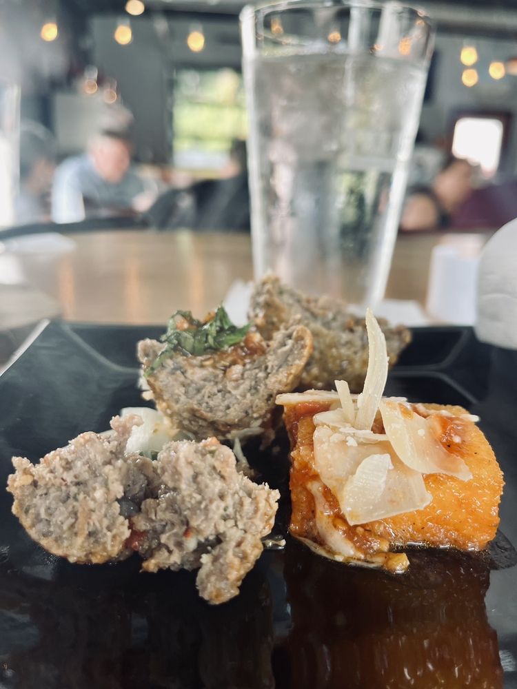 New York Butcher Shoppe & Wine Bar