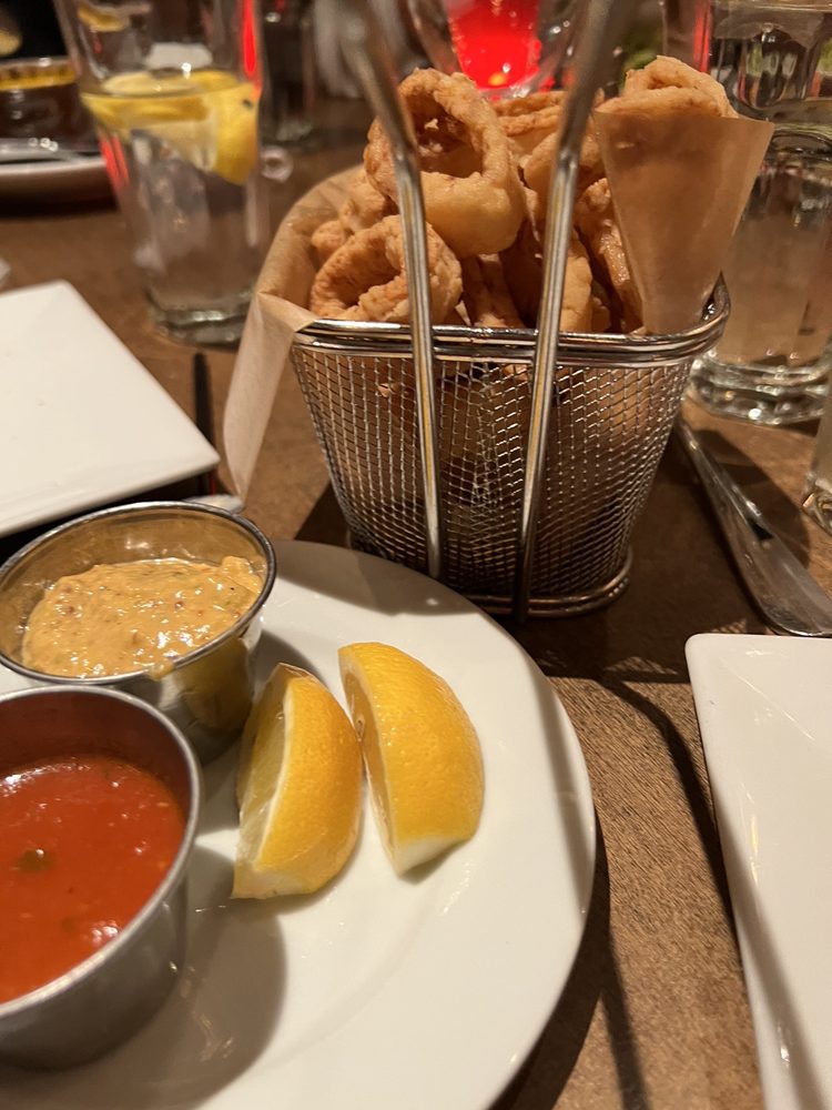 Chat 19 American Grill