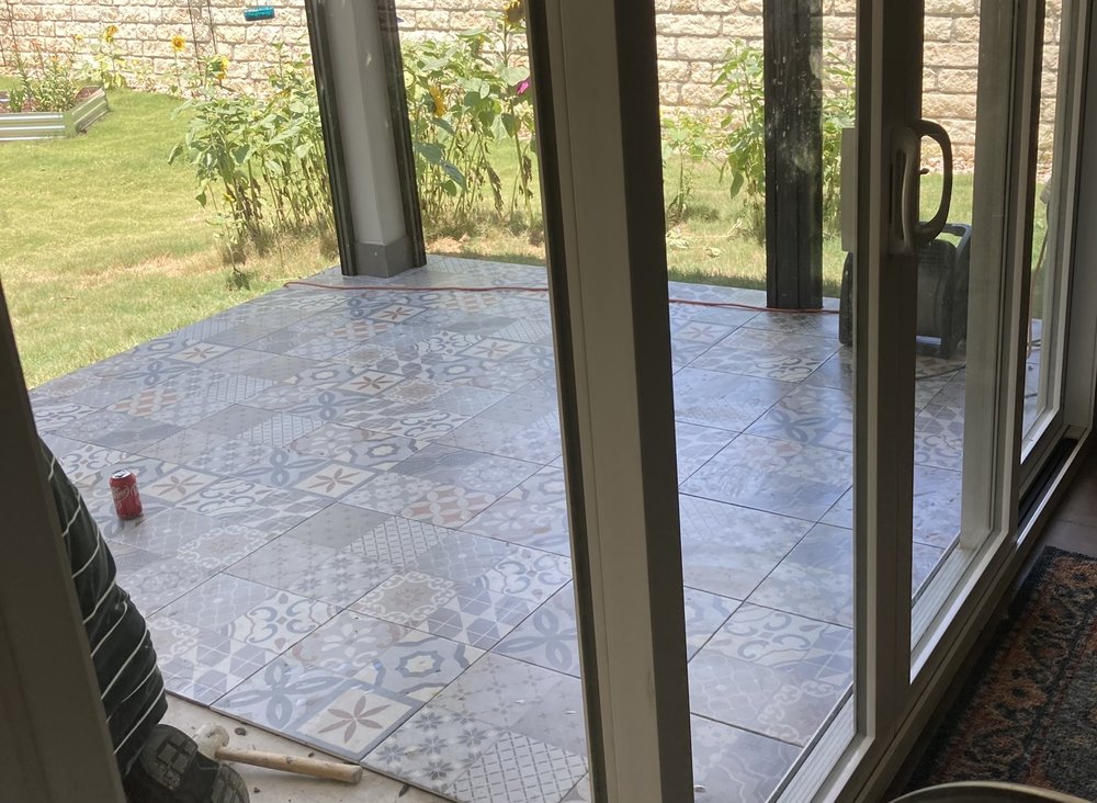 image of business Dollar Tile